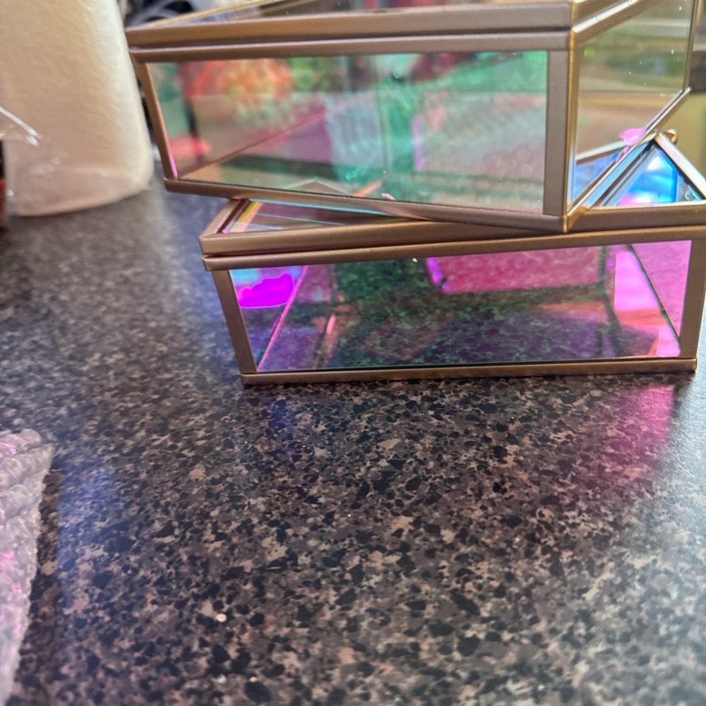 Colorful Glass Trinket Box with Gold Edging - Picture 6 of 6